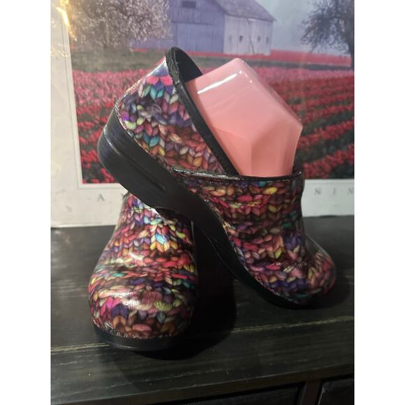 Dansko Clogs size 40 Chunky Yarn Sweater Knit Print - Picture 3 of 10